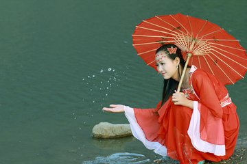 床上的蜜语照片未删减资源